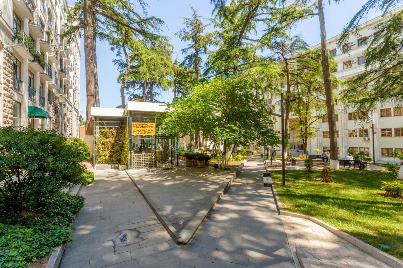 3Bd-2Bth Apartment In Tbilisi City Center Bagian luar foto